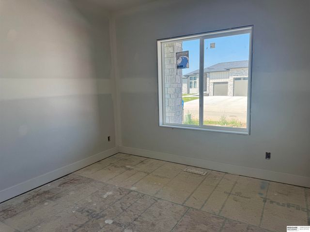 6219 N 209 Street, Elkhorn, NE 68022