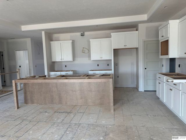 6219 N 209 Street, Elkhorn, NE 68022