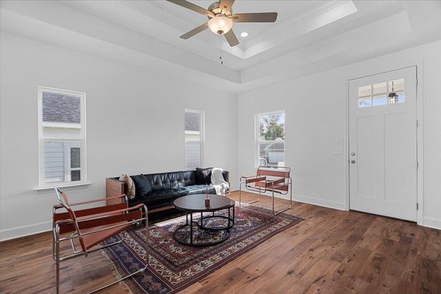 5698 Pinebarren Road, Tallahassee, FL 32303