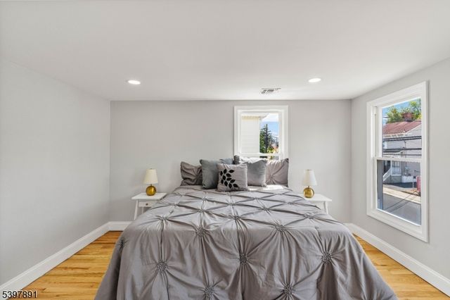 91 S Main St, Milltown Boro, NJ 08850