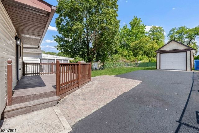 91 S Main St, Milltown Boro, NJ 08850