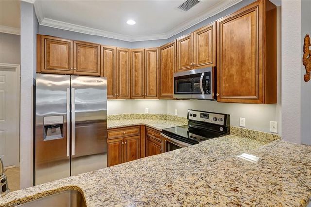 1102 Winding Pines CIR # 205, Cape Coral, FL 33909