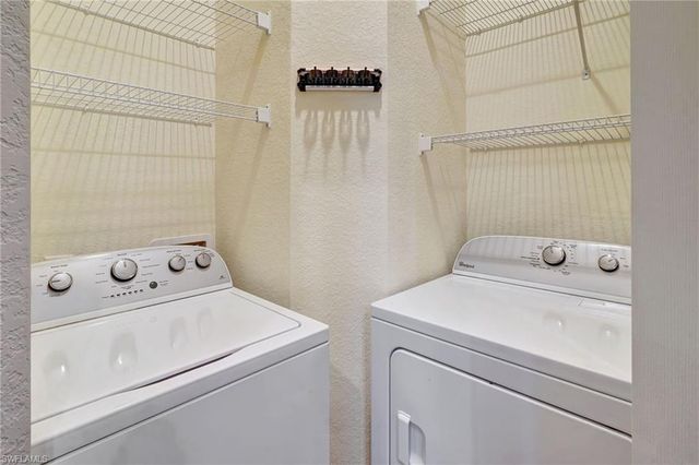 1102 Winding Pines CIR # 205, Cape Coral, FL 33909