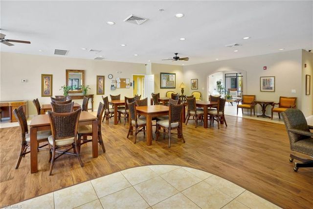 1102 Winding Pines CIR # 205, Cape Coral, FL 33909