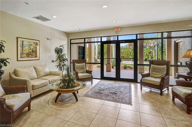 1102 Winding Pines CIR # 205, Cape Coral, FL 33909