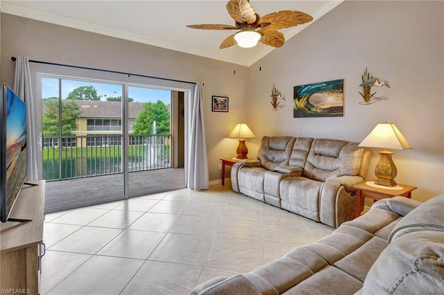 1102 Winding Pines CIR # 205, Cape Coral, FL 33909