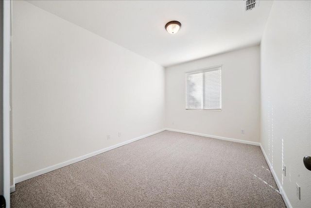 301 Falkirk Ct, Lincoln, CA 95648