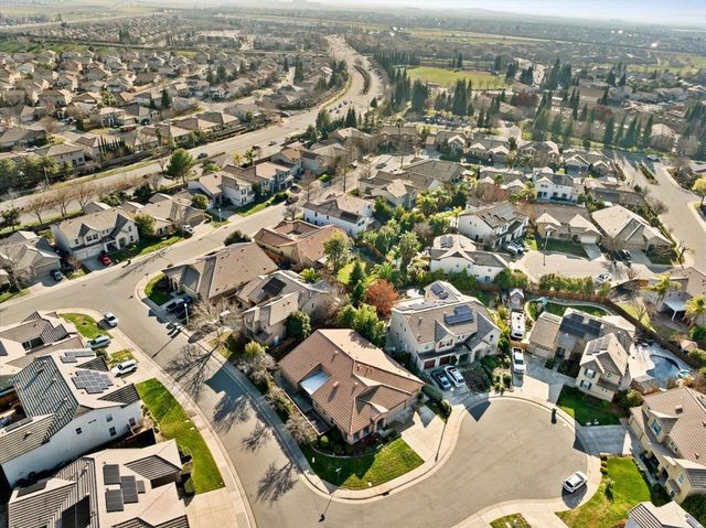 301 Falkirk Ct, Lincoln, CA 95648