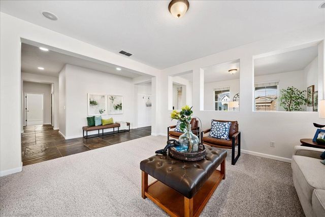 301 Falkirk Ct, Lincoln, CA 95648