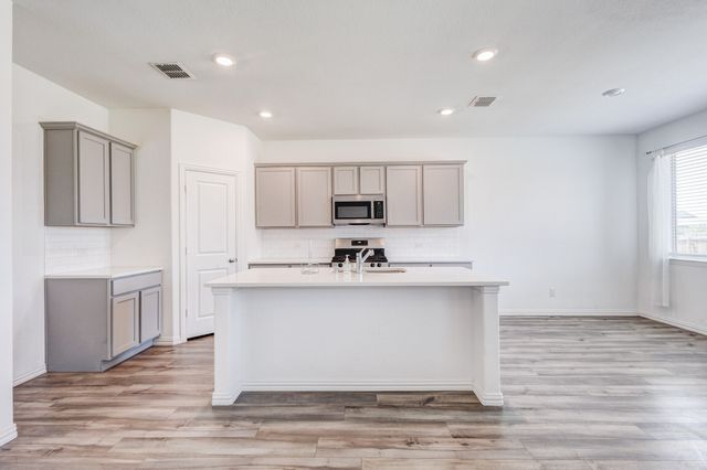 14801 Holster Trail, Fort Worth, TX 76052