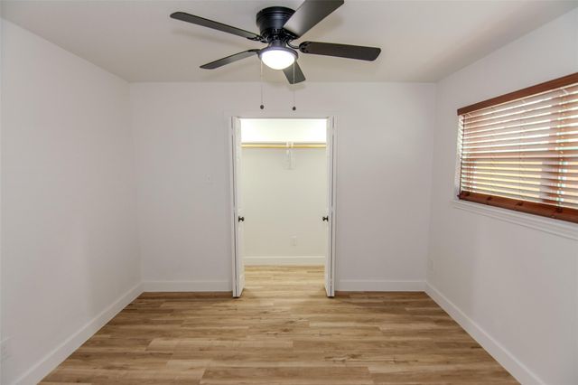 9723 Southport Drive, Houston, TX 77089