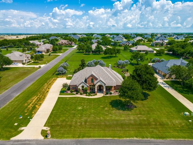 2712 Oakwood Drive, Celina, TX 75009