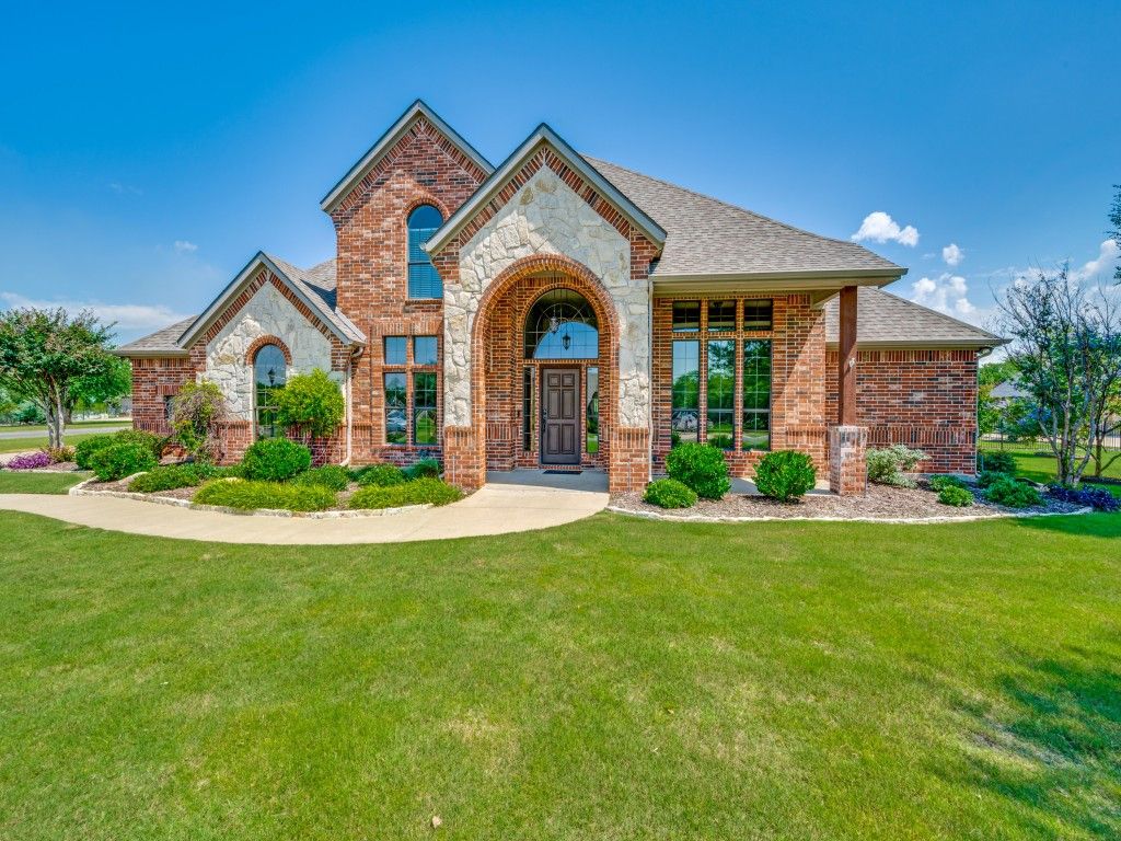 2712 Oakwood Drive, Celina, TX 75009