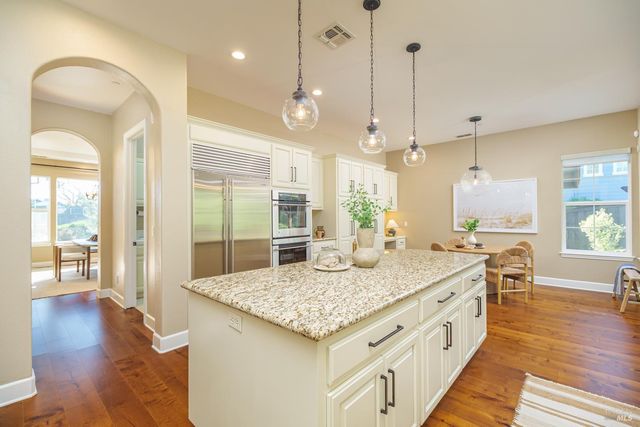 21 Winding Way, Novato, CA 94945