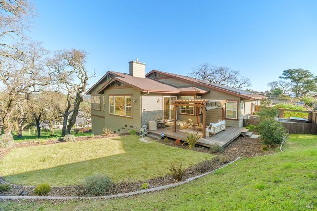 21 Winding Way, Novato, CA 94945