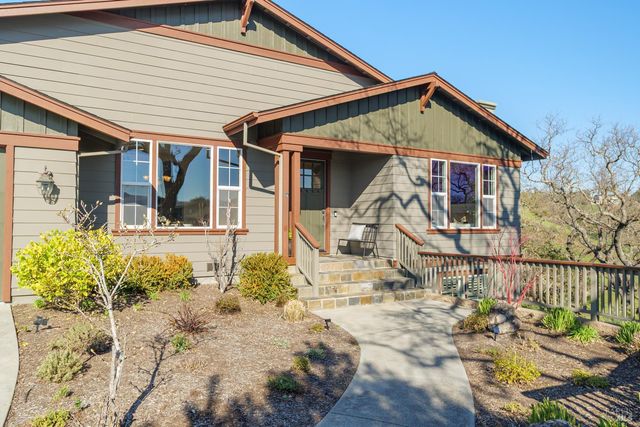 21 Winding Way, Novato, CA 94945