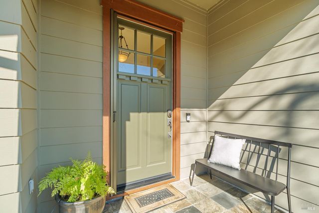 21 Winding Way, Novato, CA 94945