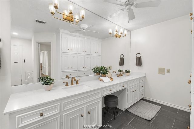 2507 Faulkner Drive, College Station, TX 77845
