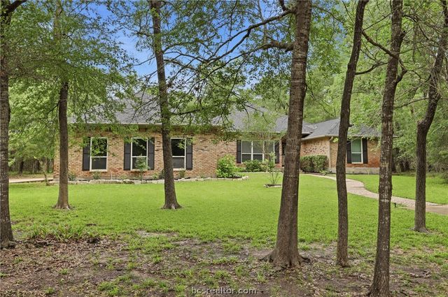2507 Faulkner Drive, College Station, TX 77845