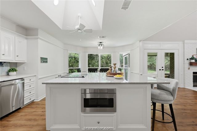 2507 Faulkner Drive, College Station, TX 77845