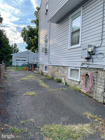 1722 FERNDALE AVE, Abington, PA 19001