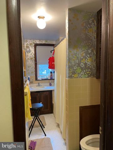 1722 FERNDALE AVE, Abington, PA 19001