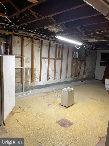 1722 FERNDALE AVE, Abington, PA 19001