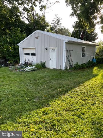 1722 FERNDALE AVE, Abington, PA 19001