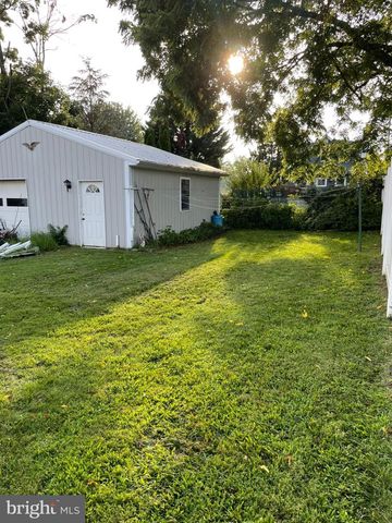 1722 FERNDALE AVE, Abington, PA 19001