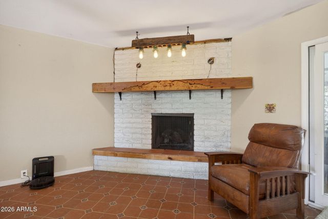 1725 N LINDSAY Road, Mesa, AZ 85213