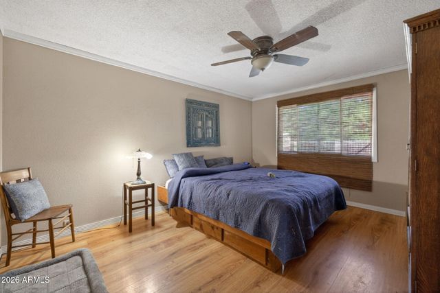 1725 N LINDSAY Road, Mesa, AZ 85213