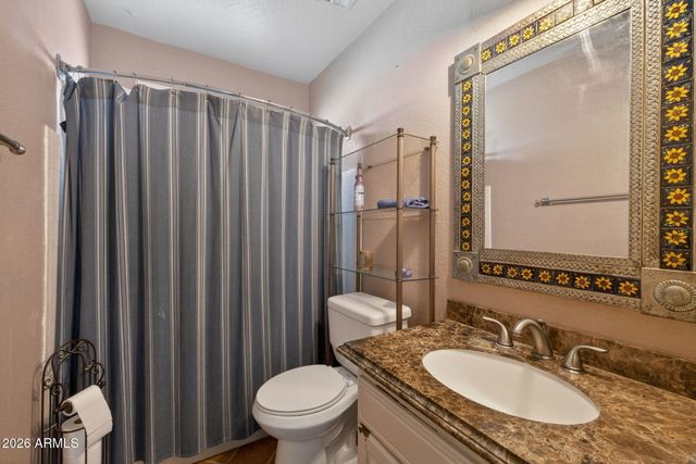 1725 N LINDSAY Road, Mesa, AZ 85213