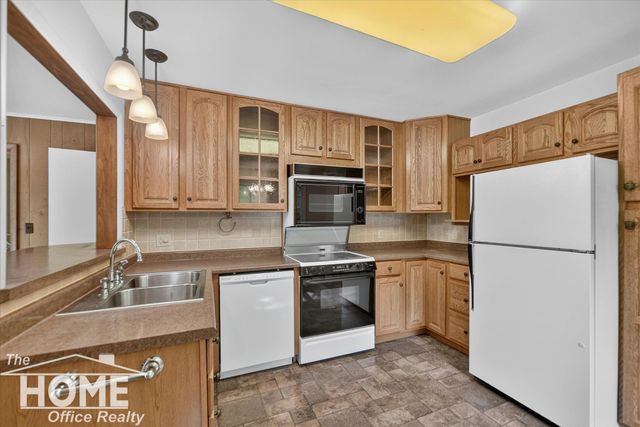 650 Riverbend Drive, Owosso, MI 48867