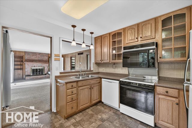 650 Riverbend Drive, Owosso, MI 48867