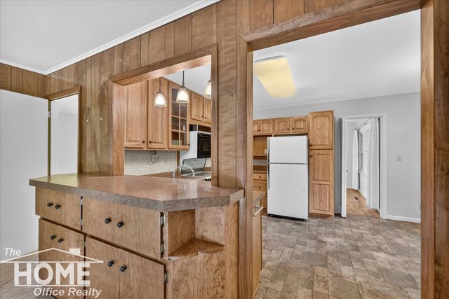 650 Riverbend Drive, Owosso, MI 48867