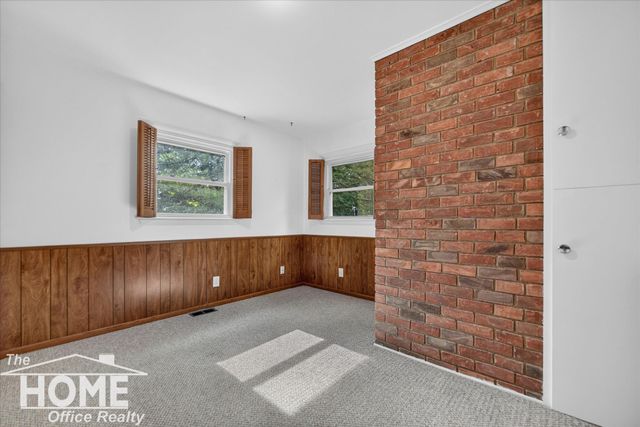650 Riverbend Drive, Owosso, MI 48867