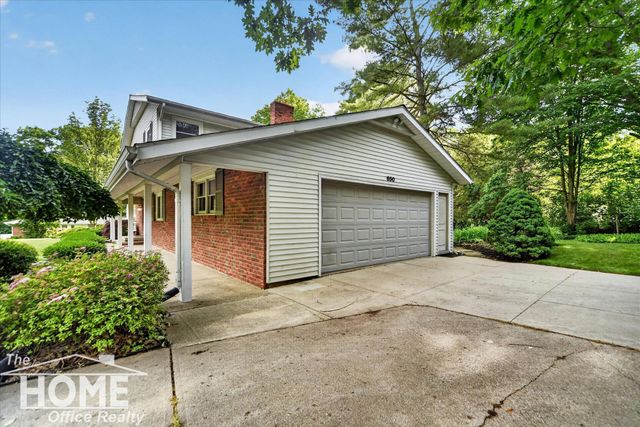 650 Riverbend Drive, Owosso, MI 48867