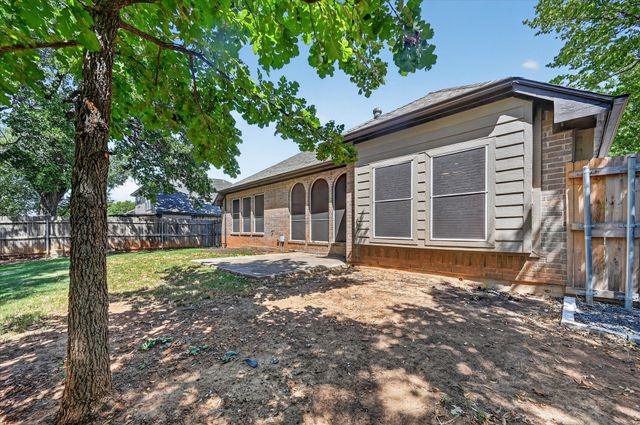 2720 Windstone Way, Corinth, TX 76210