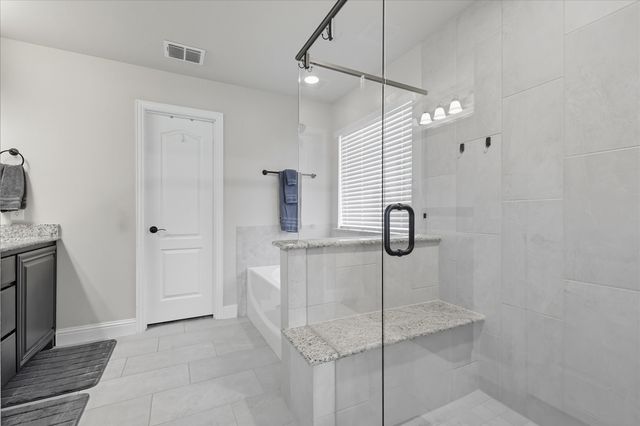 703 Oakcrest Drive, Justin, TX 76247