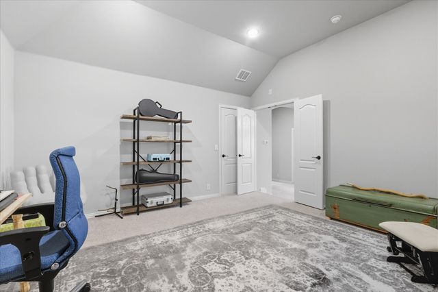 703 Oakcrest Drive, Justin, TX 76247