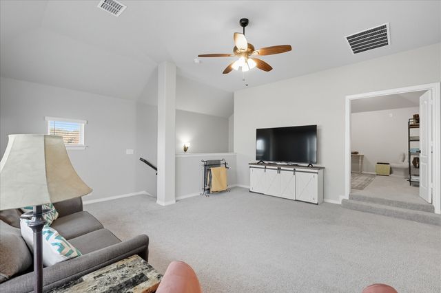 703 Oakcrest Drive, Justin, TX 76247