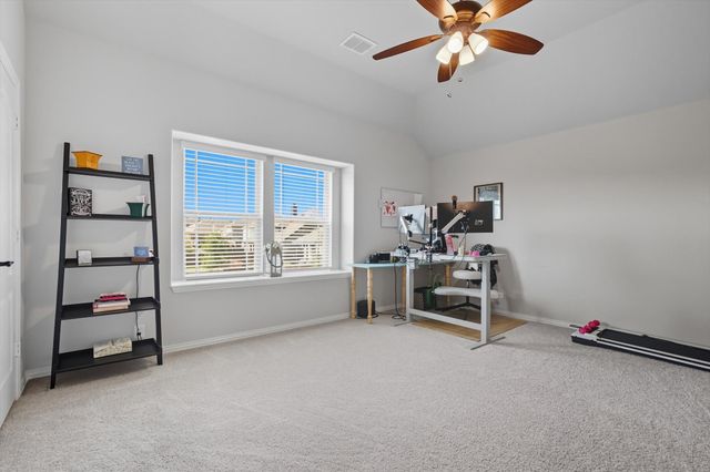 703 Oakcrest Drive, Justin, TX 76247