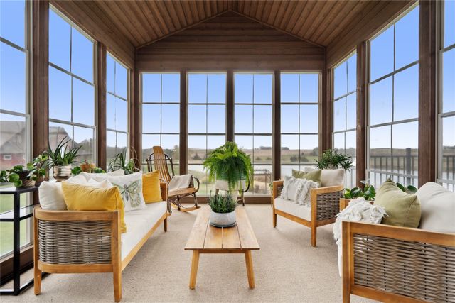 2492 55th Street, Vinton, IA 52349