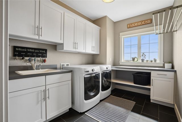 2492 55th Street, Vinton, IA 52349