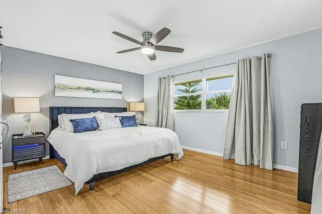 600 Valley Stream DR F8, Naples, FL 34113