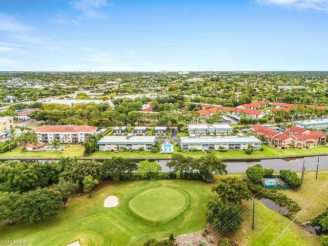 600 Valley Stream DR F8, Naples, FL 34113