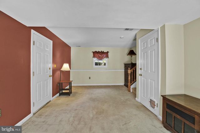 7094 SADDLE DR, Sykesville, MD 21784