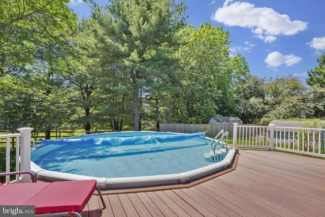 7094 SADDLE DR, Sykesville, MD 21784
