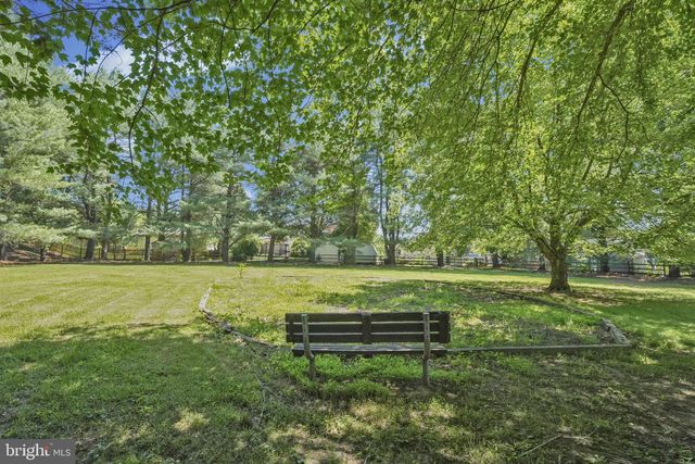 7094 SADDLE DR, Sykesville, MD 21784