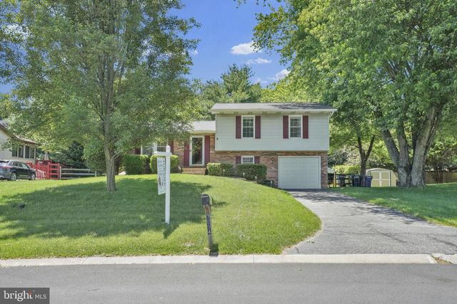 7094 SADDLE DR, Sykesville, MD 21784
